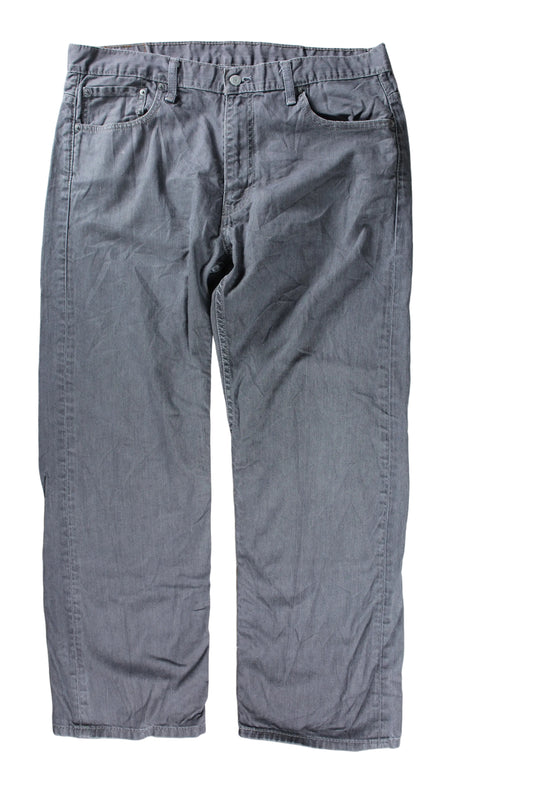 Pre-Loved Levi’s 569 Jeans – W36 L32