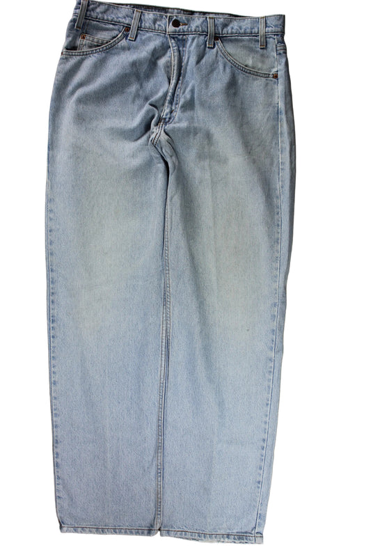 Pre-Loved Levi’s 550 Jeans – W36 L32